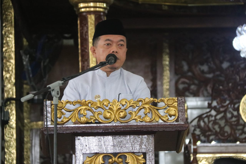 Gelar Tabligh Akbar, Pemprov Jambi Hadirkan Ustadz Ucay Peringati Isra' Mi'raj 1446 H