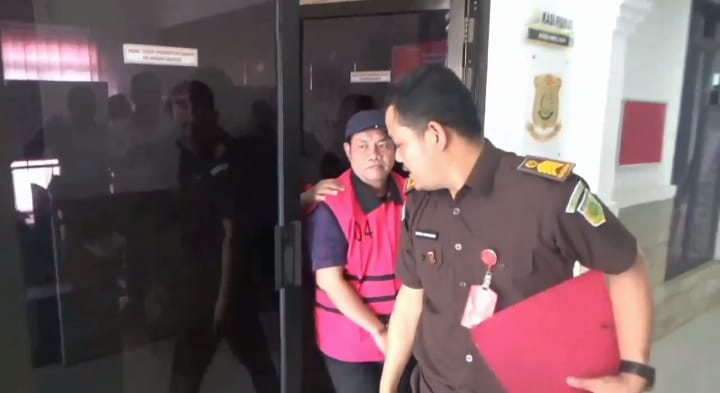 Kasus Korupsi Dana Hibah KONI Muaro Jambi Dilimpahkan ke Kejaksaan, Mantan Ketua dan Bendahara Ditahan