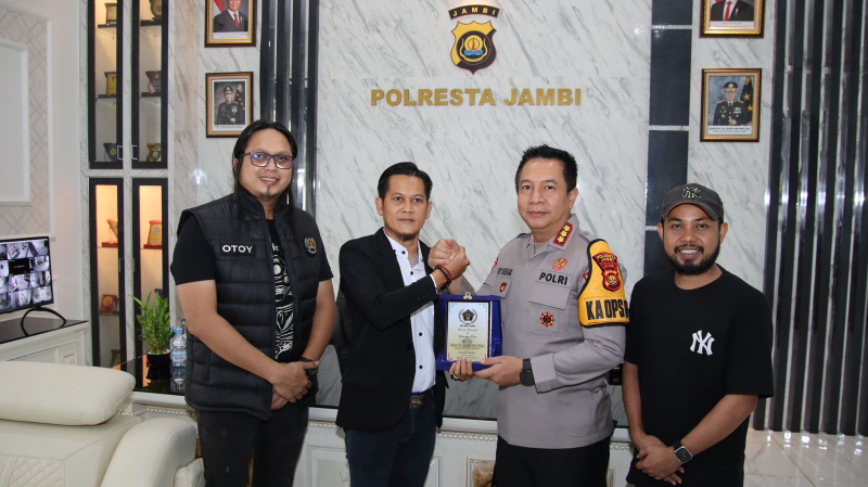 Sambangi Polresta Jambi, Kunjungan Ketua PWI Kota Jambi dan Pengurus Disambut Hangat Kapolresta Jambi