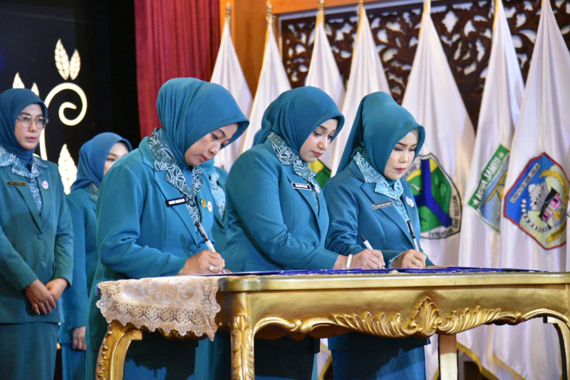 Resmi Dilantik Sebagai Ketua TP PKK, Nadiyah Maulana akan Bantu Program Pemerintah Kota Jambi dan Dukung Asta Cita Presiden