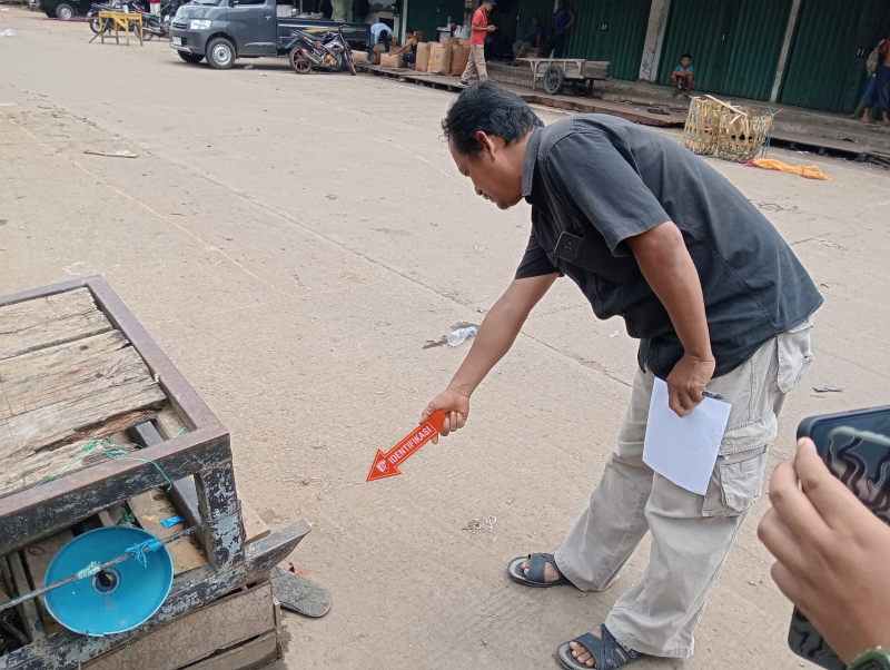 Pedagang Pempek di pasar angso duo Tikam Dua Orang Diduga Preman, Satu Meninggal Dunia