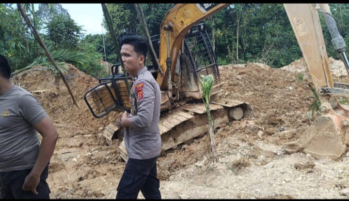 Polres Bungo Dikabarkan Kembali Amankan 2 Unit Ekskavator PETI