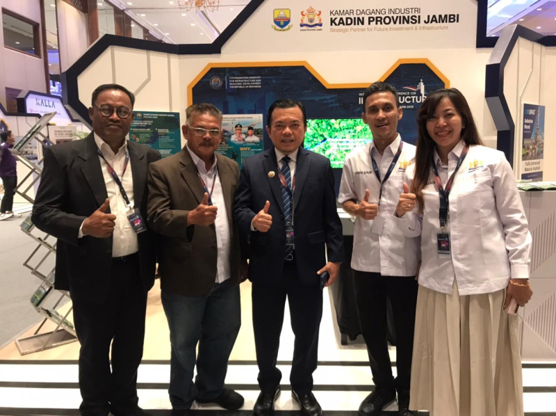 Gubernur Jambi Kunjungi Stand KADIN di International Conference on Infrastructure di Jakarta
