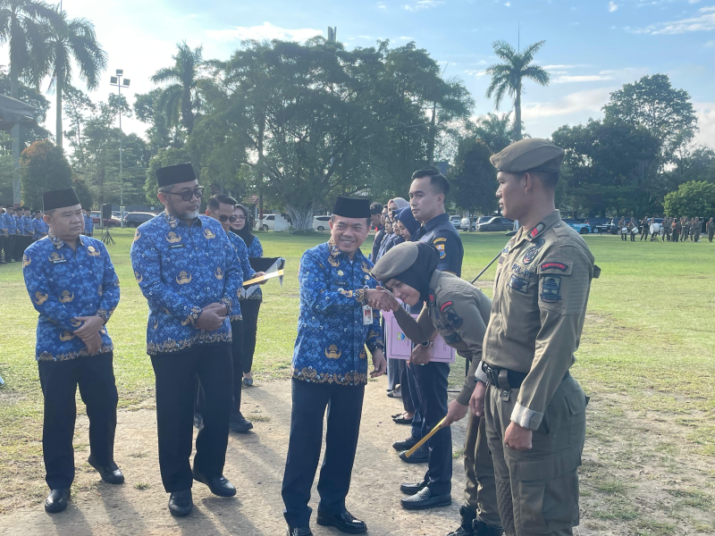 Gubernur Al Haris Serahkan 2.000 SK Tenaga Non-ASN Pemprov Jambi, Semua OPD Pemprov Rampung