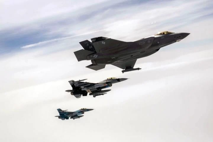Jet tempur F-35 digunakan Israel dalam serangan ke Iran.