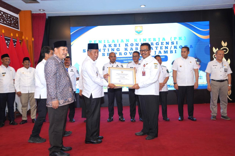 Diganjar Penghargaan Tren Penurunan Stunting Terbaik, Kota Jambi Buktikan Komitmen Hadirkan Anak Bebas Stunting