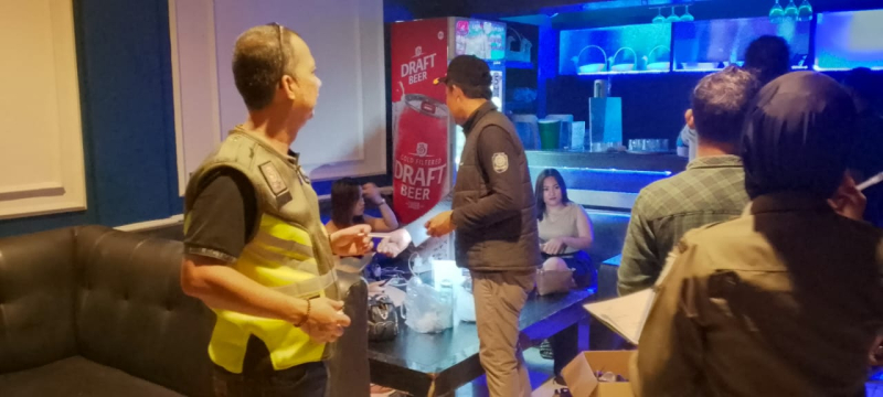 Sisir Tempat Hiburan Malam dan Penjual Minol, Satpol PP Sita 56 Botol Minol Ilegal