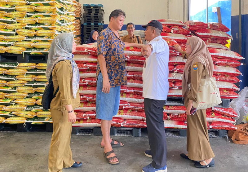 Hasil Pengecekan Dishanpan Provinsi Jambi : 'Beras Bonus' Merk Jokers Bukan Oplosan, Tapi Wajib Pasang Stiker