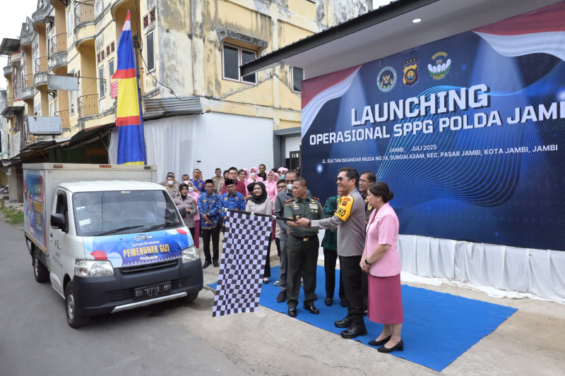 Irjen Pol Krisno H Siregar Resmikan Sentra Pelayanan Pertumbuhan Gizi Polda Jambi