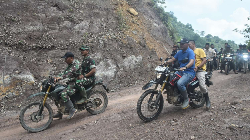 Setelah 80 Tahun Indonesia Merdeka, Warga Desa Batu Empang Baru Rasakan Akses Jalan Lancar