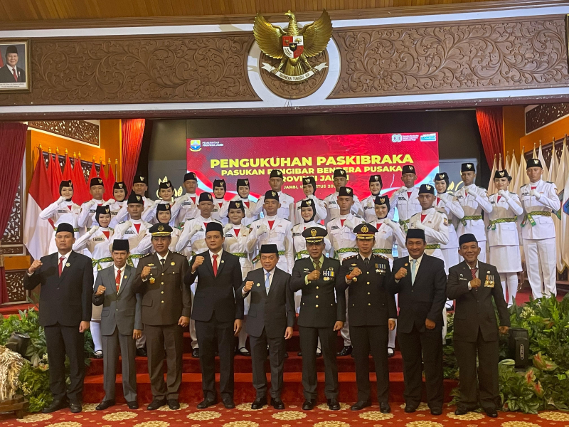 54 Paskibraka Provinsi Jambi Tahun 2025 Dikukuhkan