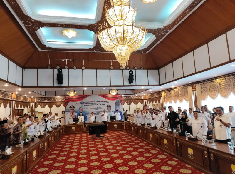 Gubernur Al Haris Dorong Kabupaten/Kota Bentuk Satgas Percepatan Program 3 Juta Rumah