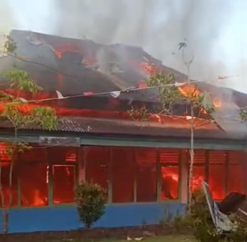 Kebakaran Hanguskan SMP Negeri 20 Kota Jambi, Diduga Akibat Korsleting Listrik