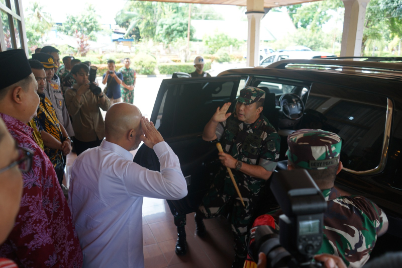 Pangdam XX/Tuanku Imam Bonjol Pererat Sinergi dengan Forkopimda Kabupaten Bungo Lewat Silaturahmi Penuh Keakraban