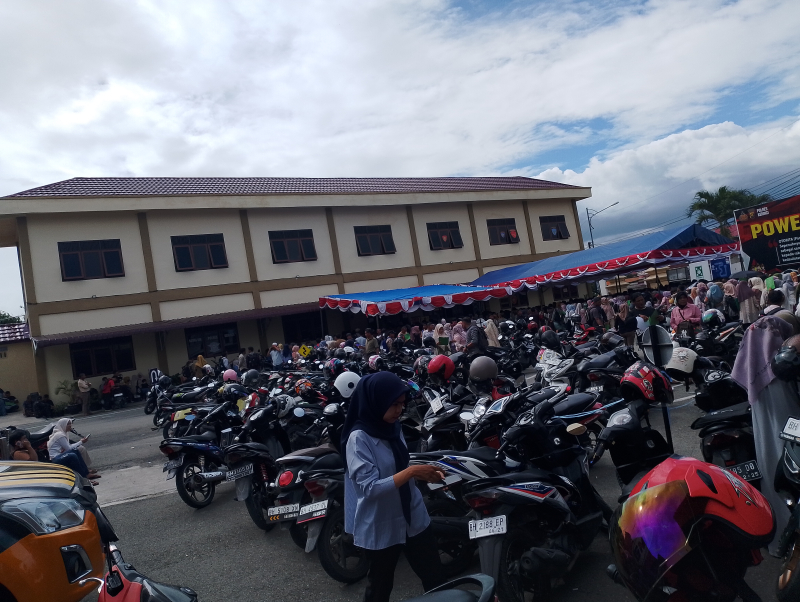 Antrean Panjang, Ribuan Peserta PPPK Kerinci dan Sungai Penuh Urus SKCK