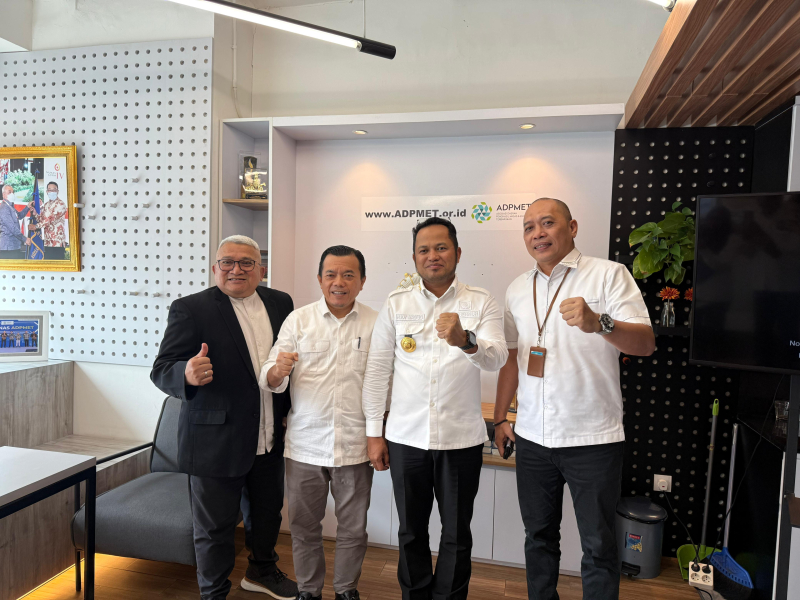 Gubernur Al Haris Bersama Jajaran Pengurus ADPMET Diskusi dan Bahas Berbagai Persoalan