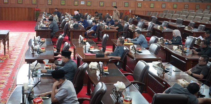 APBDP Disahkan, DPRD Jambi Minta Kedepankan Kualitas Pekerjaan