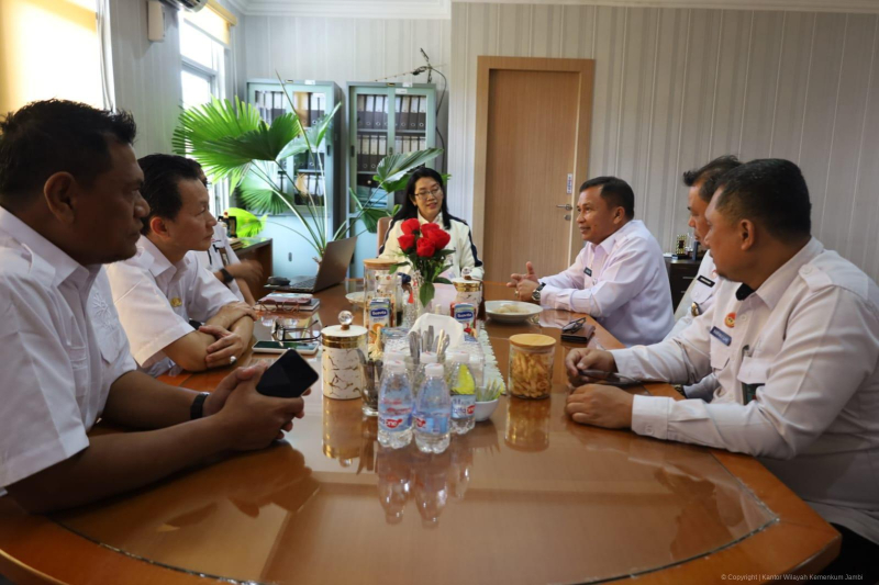 Optimalisasi Data dan Kebijakan ASN, Kanwil Kemenkum Jambi Lakukan Koordinasi Kepegawaian ke BKN Regional VII Palembang