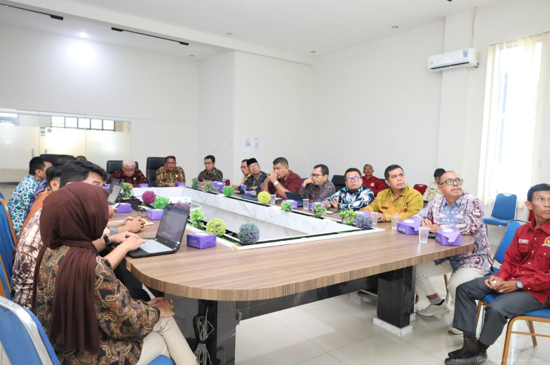 Harmonisasi Ranperda Pembentukan Desa Sido Mukti, Kanwil Kemenkum Jambi Dorong Tata Kelola Pemerintahan Desa yang Efektif