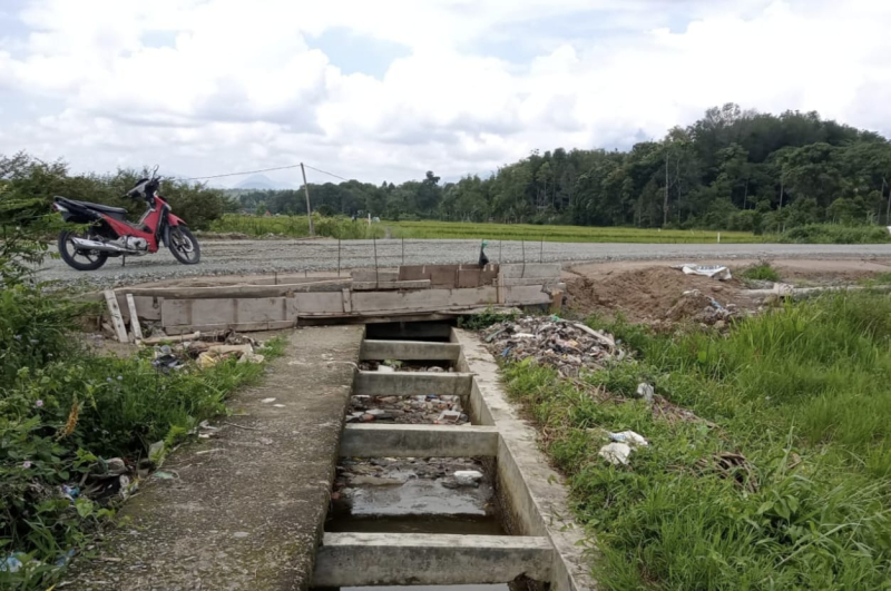 Irigasi Dekat Bandara Kerinci Tersumbat, Ratusan Hektare Sawah Tak Bisa Digarap