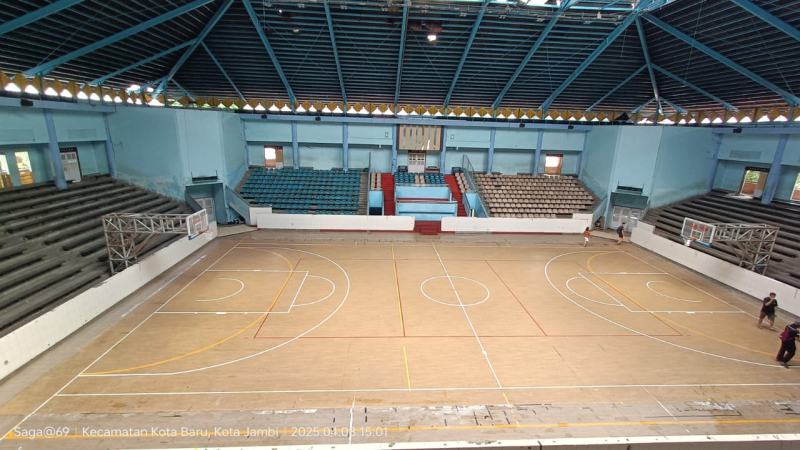 Atas Perintah Langsung Gubernur Al Haris, GOR Kota Baru Jambi Mulai Rehab Atap Akhir Oktober 2025