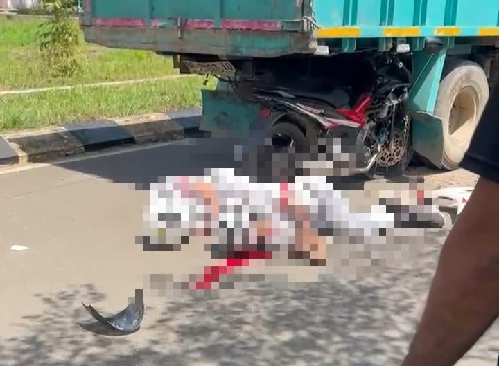 Remaja Tewas di Tempat Usai Tabrak Truk Parkir di Sabak Barat