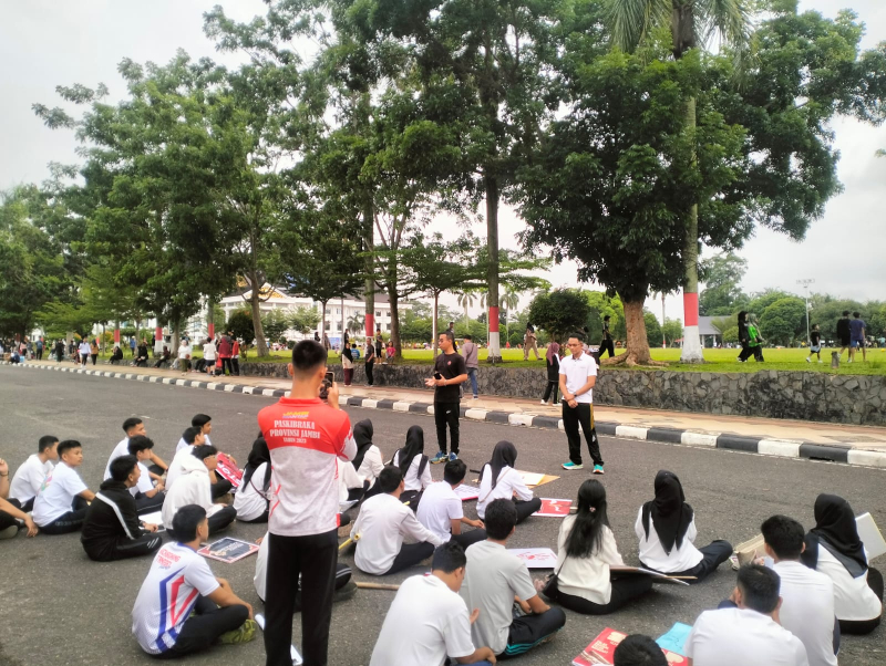 FKPT dan Densus 88 AT Gelar Aksi Kampanye Simpatik di CFD: Gaungkan Semangat Kebhinekaan dan Anti Radikal Terorisme

