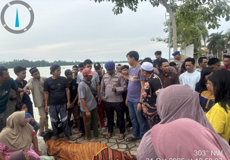 Diduga Terpeleset Saat Turun ke Pompong, Warga Lagan Tengah Ditemukan Mengapung di Sungai Sabak