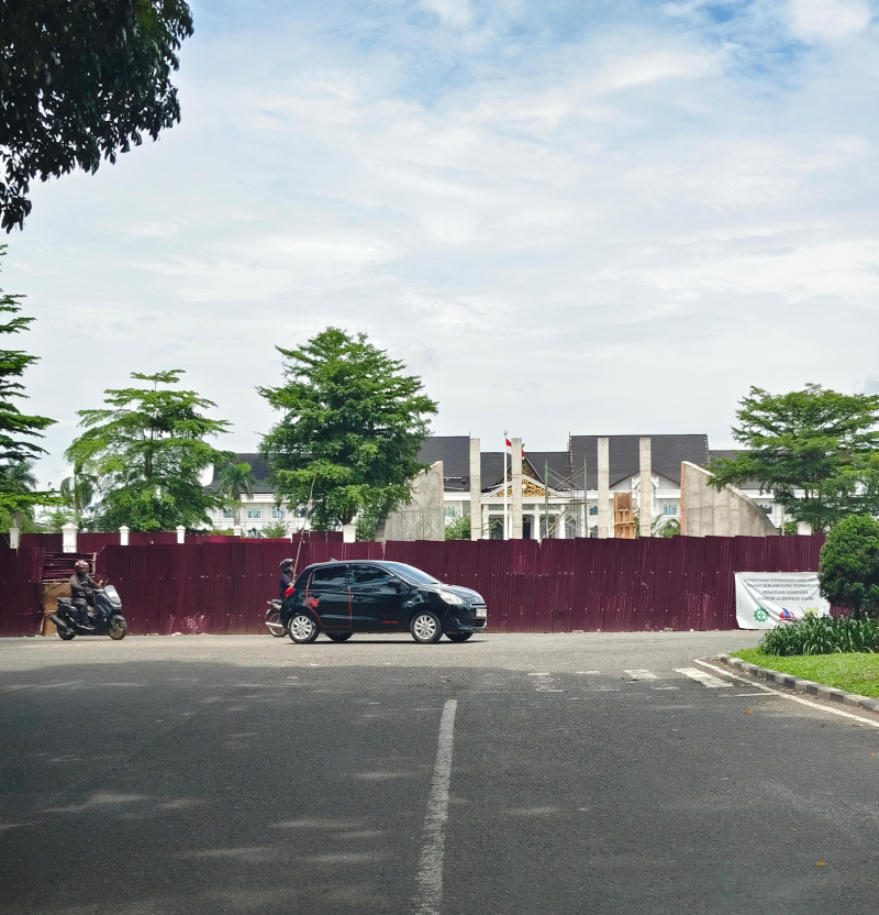 CINTA SEJARAH ! Pemuda Melayu Jambi Pertanyakan Alasan Patung Sultan Thaha Dibongkar, Dinas PUPR Bilang Begini