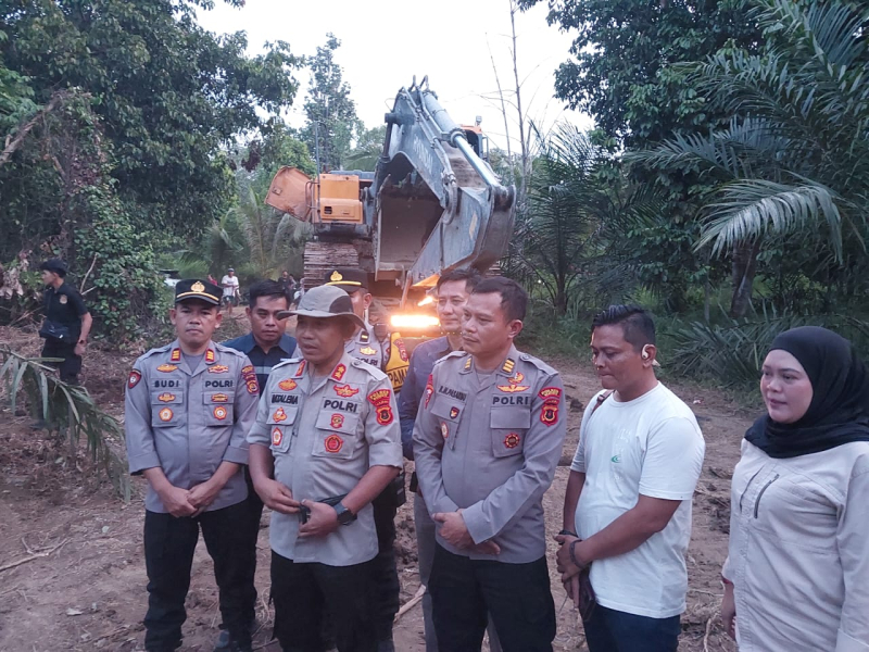 Polisi Tangkap Dua Excavator PETI yang Beroperasi Sekitaran PT Djambi Waras