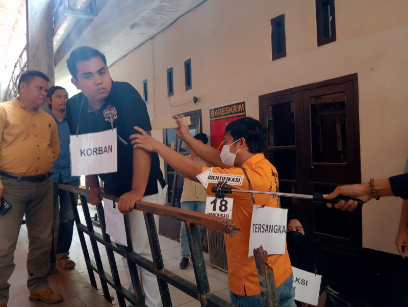 Polisi Gelar Rekonstruksi Kasus Penikaman di Pasar Angso Duo, Total 24 Adegan