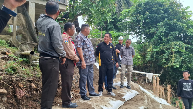Rumah Warga Terancam Ambruk, KFA Minta Percapatan Pembangunan Tanggul