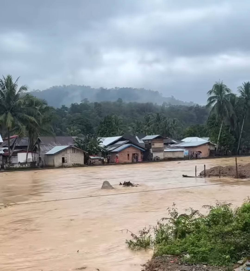 Ancaman Banjir Membesar, Sungai Meluap dan Longsor Terjadi di Belasan Titik di Bungo