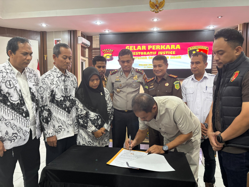 Status Tersangka Dicabut, Kasus Guru Honorer di Muaro Jambi Berakhir Damai