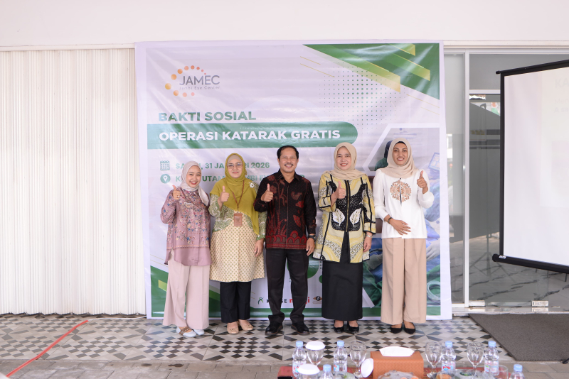 Klinik Utama Jambi Eye Center Gelar Bakti Sosial Operasi Katarak Gratis