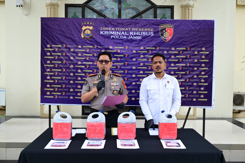 Polda Jambi Gagalkan Pengiriman BBM Subsidi Ilegal dari Sumbar ke Lokasi PETI Merangin