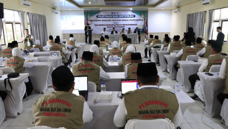 46 Pembimbing Haji Profesional Hasil Kerja Sama UIN-Kemenhaj Jambi Siap Layani Jemaah