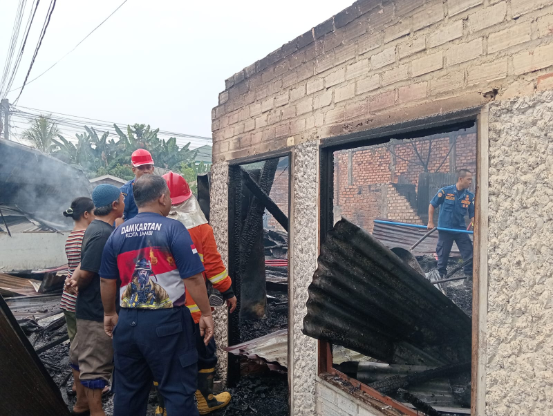 Total Tujuh Rumah di Solok Sipin Terbakar, Korban Hanya Sempat Selamatkan Diri