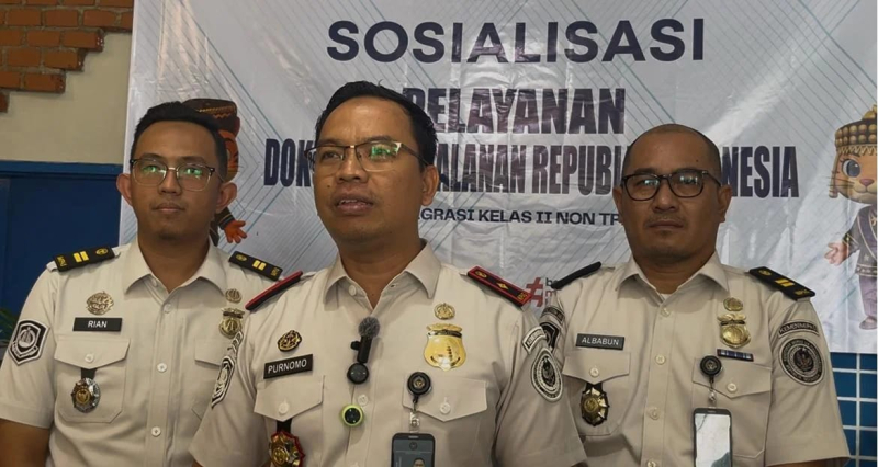 Imigrasi Kerinci Deportasi Tiga WNA, Kasus Overstay Mendominasi