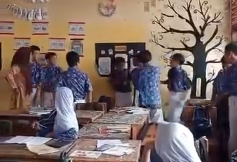 Heboh Video Bullying, DPRD Kota Jambi: Guru Kok Tak Melerai?