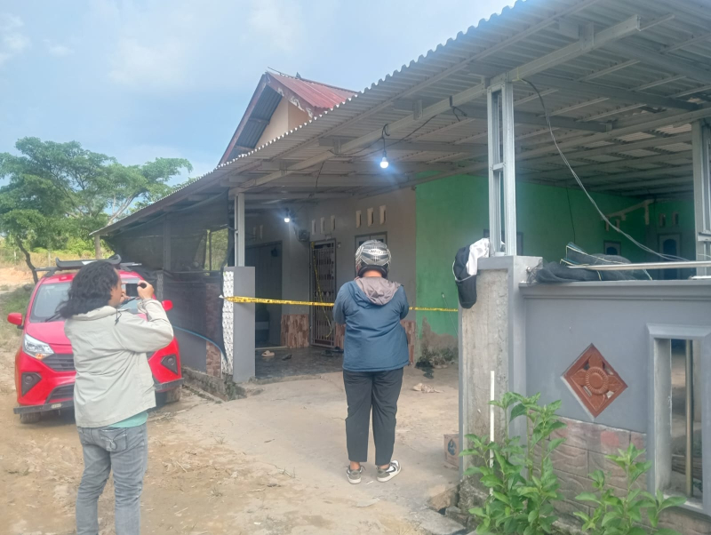 Pria di Pinang Merah Tewas Dibacok Tiga Orang, Anak Balita Menangis Saksikan Ayahnya Diserang